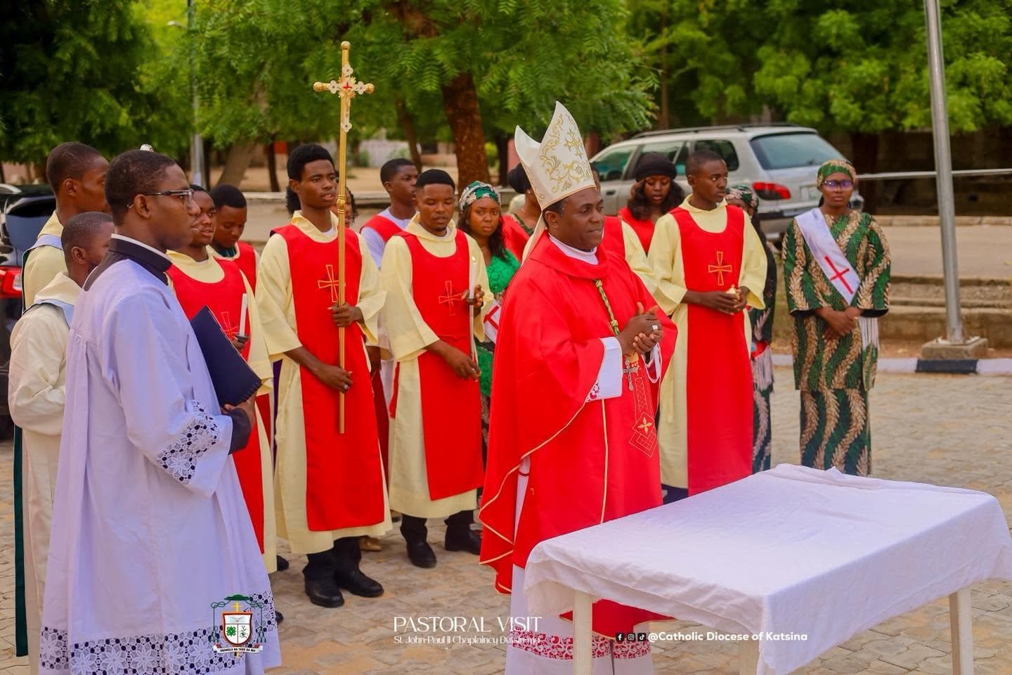 BISHOP’S PENTECOST PASTORAL VISIT BRINGS SACRAMENTAL AND ACADEMIC CELEBRATION TO CHAPLAINCY COMMUNITY