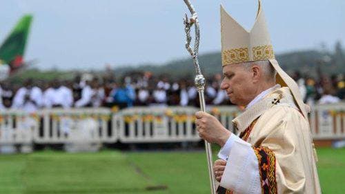 POPE AT MASS IN BAMENDA: ‘OBEY GOD, NOT HUMAN BEINGS’